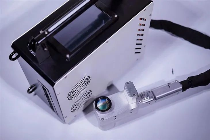 The Nemesis Of Rust: 100W Portable Laser Cleaning Machine